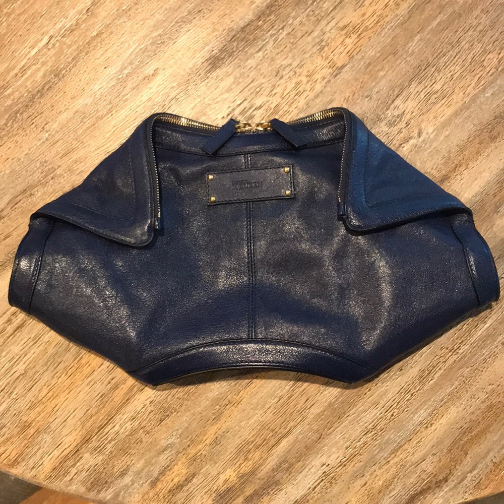 Authentic Alexander McQueen De Manta Clutch